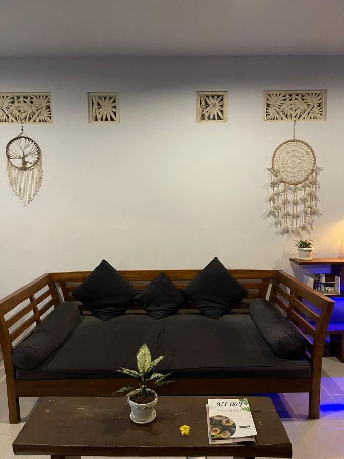 Canggu Nadi Guest House Exterior photo