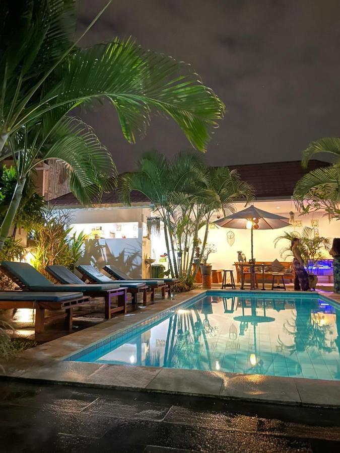Canggu Nadi Guest House Exterior photo
