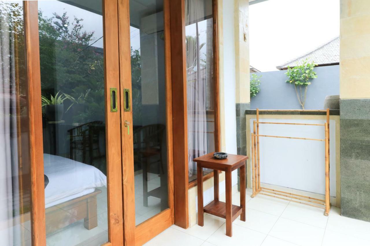 Canggu Nadi Guest House Exterior photo